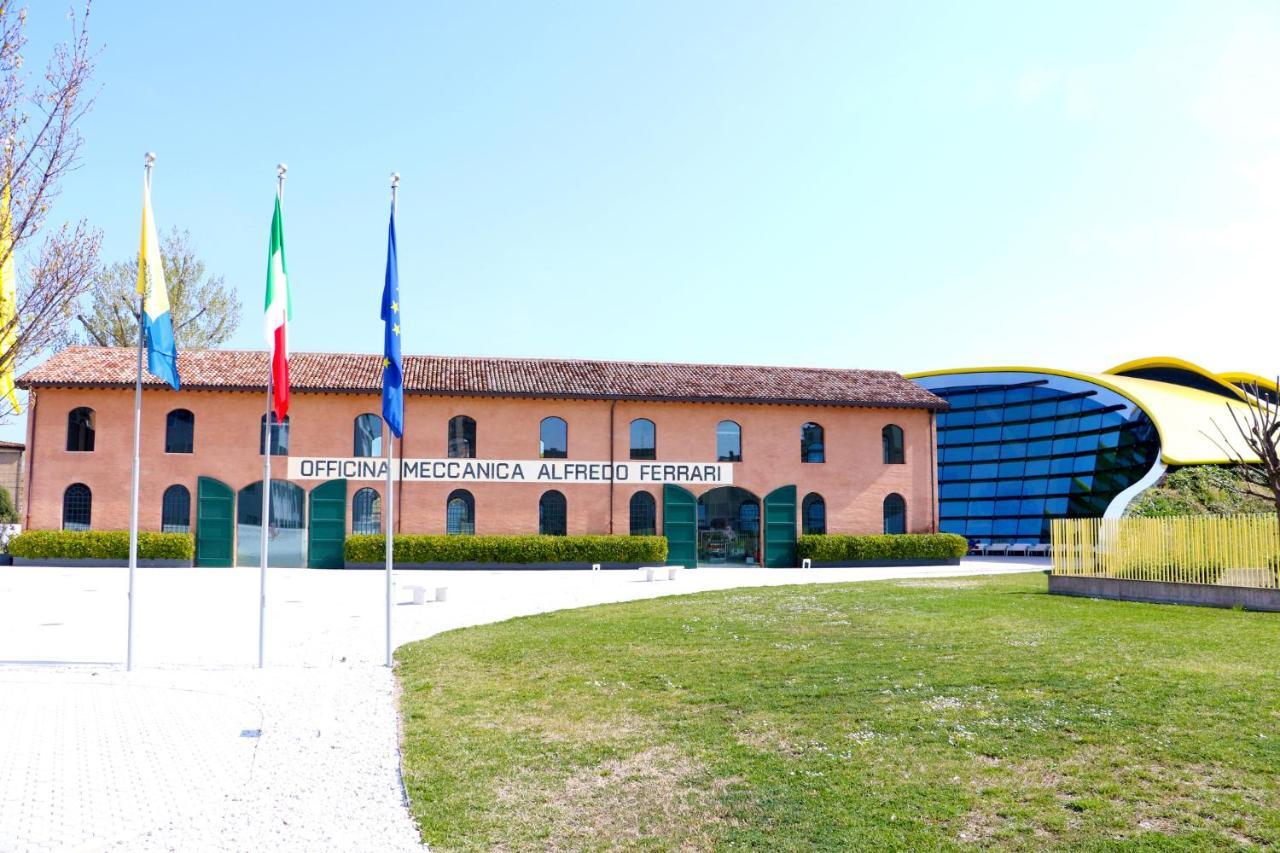 Modena Centro Junior Suite Exteriör bild